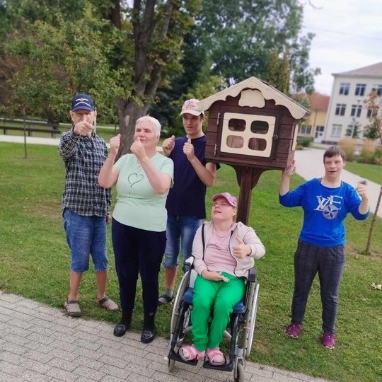 1543